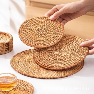 Round Natural Placemats Set for Dining Table, Hand Braided 14inch, Hot Pot  Holder Heat Resistant Mats, Straw Wicker Placemats, Gray Color 