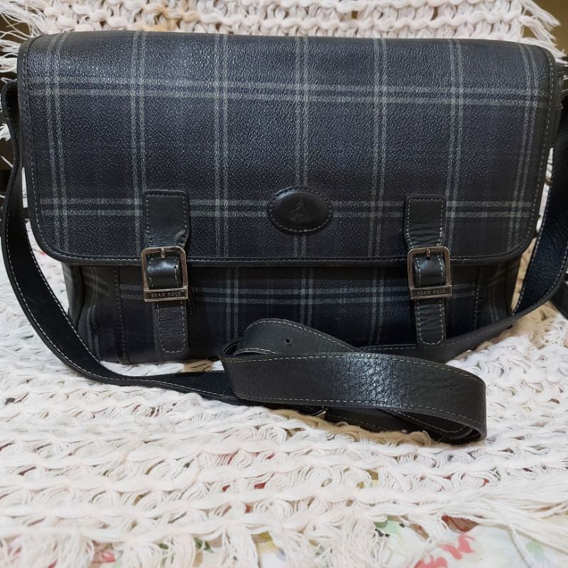 Bean pole hotsell messenger bag