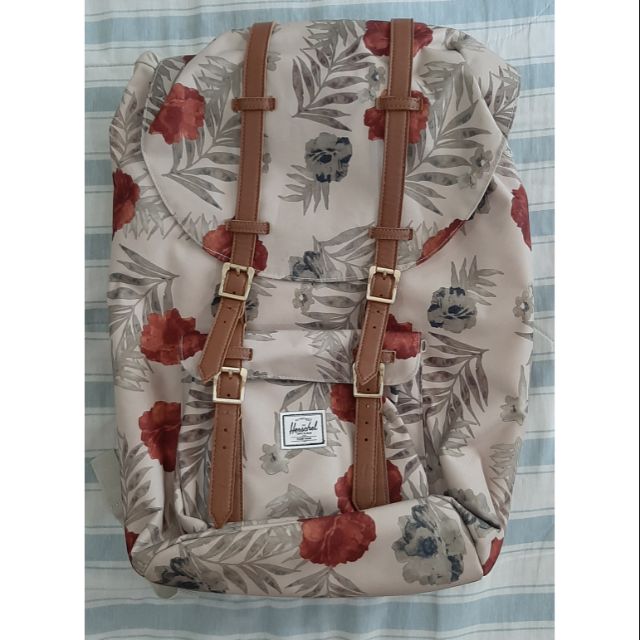 Herschel pelican floral hotsell
