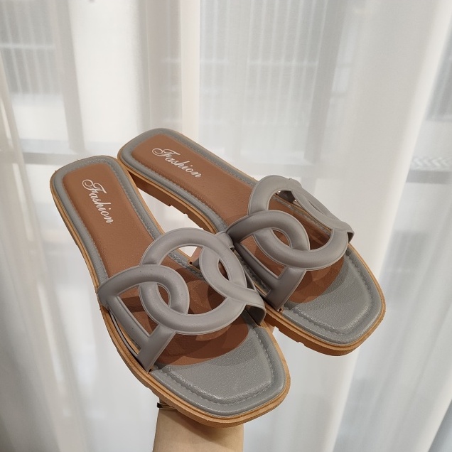 【Queen】Korean fashion women flat sandals for indoor out door slippers ...