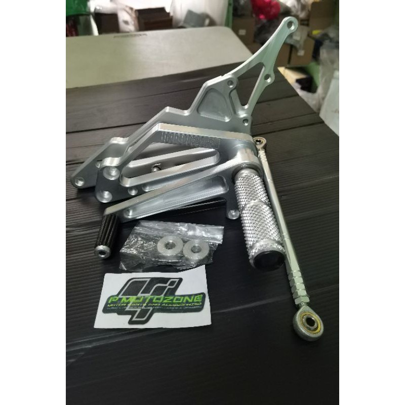 Nui Racing Project Single Shifter Raider150 Silver Made in Thailand ...