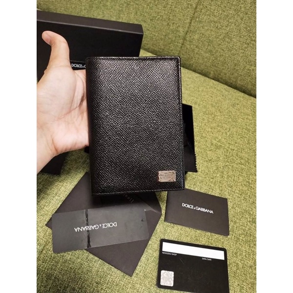 Dolce gabbana passport clearance cover