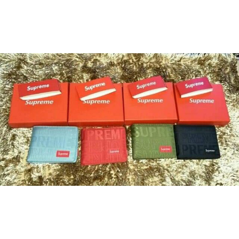 Supreme wallet cheap cost