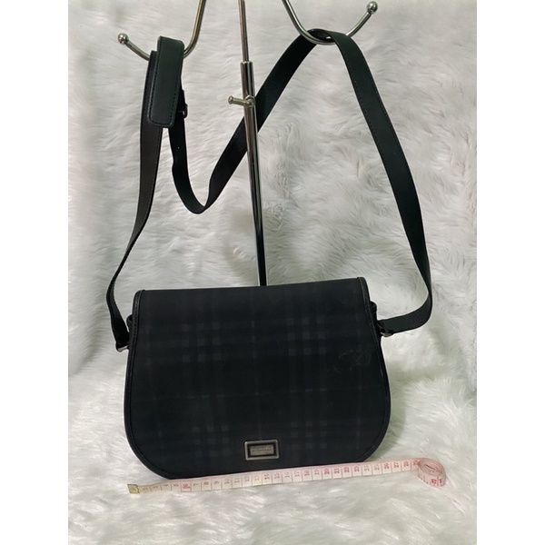 Burberry vintage best sale sling bag