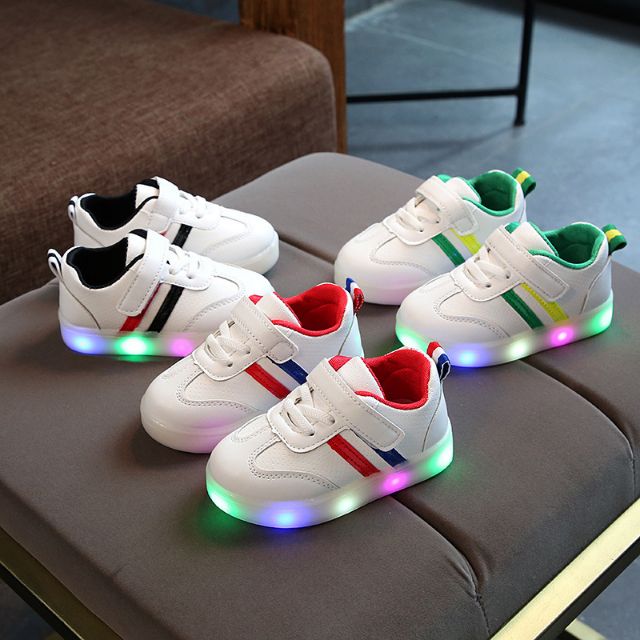 Light shoes hot sale for kid