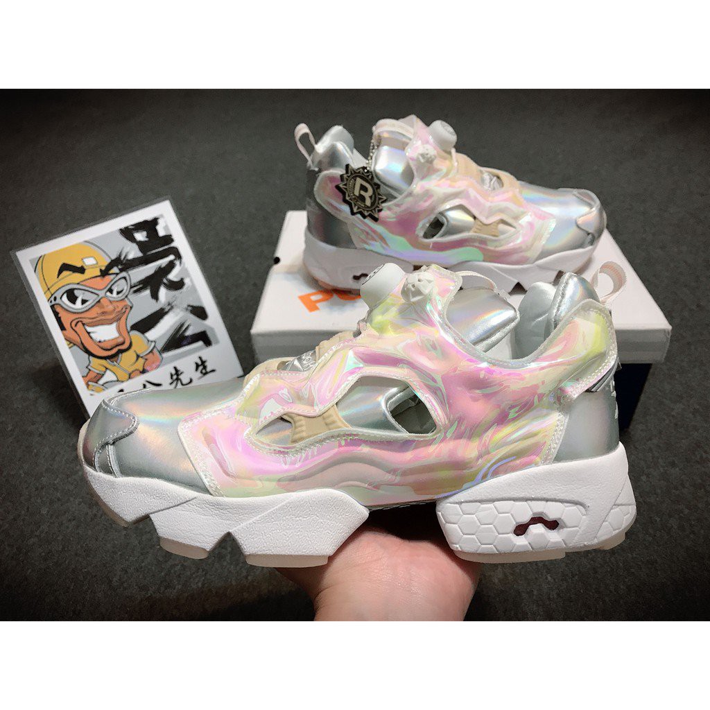 Disney x reebok hotsell insta pump fury cinderella