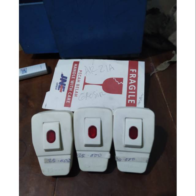 Broco Plug+on off Switch steaker Plug | Shopee Philippines