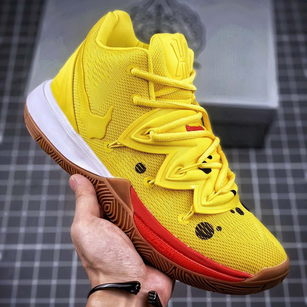 Men's kyrie hot sale spongebob shoes