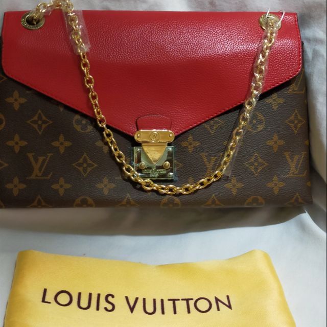 Lv Chain Shoulder Bag mono design