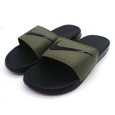 Nike slippers outlet green