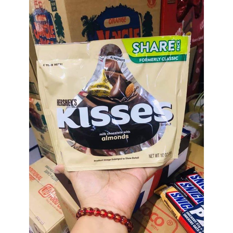 Hersheys Kisses Share Pack(white creme, milk chocolate, cookies and