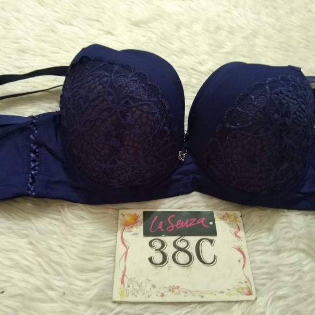 38C cups Readily available Instore Price : $5 Original USA🇺🇸 & UK🇬🇧  Srilanka Brands Thrifty Bras(⚠️𝒘𝒊𝒕𝒉