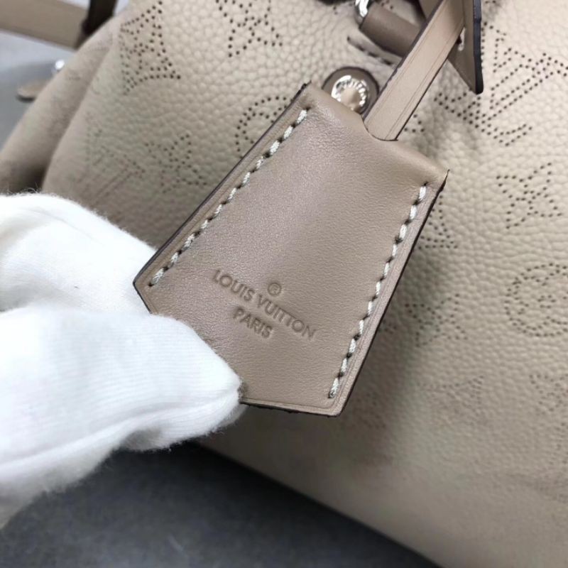 LV Asteria Bag, Luxury, Bags & Wallets on Carousell