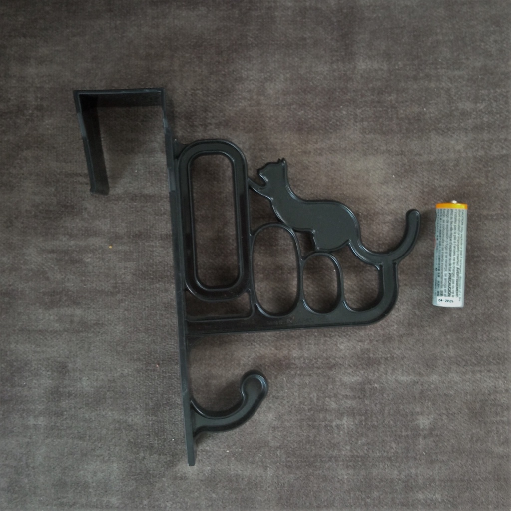 Preloved Daiso Door Hook black cat 5 arms Shopee Philippines