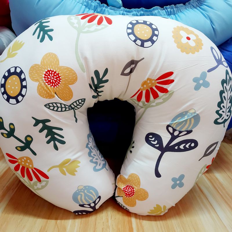 Removable Nursing Pillow and Positioner 65cmx50cmx13cm standard size