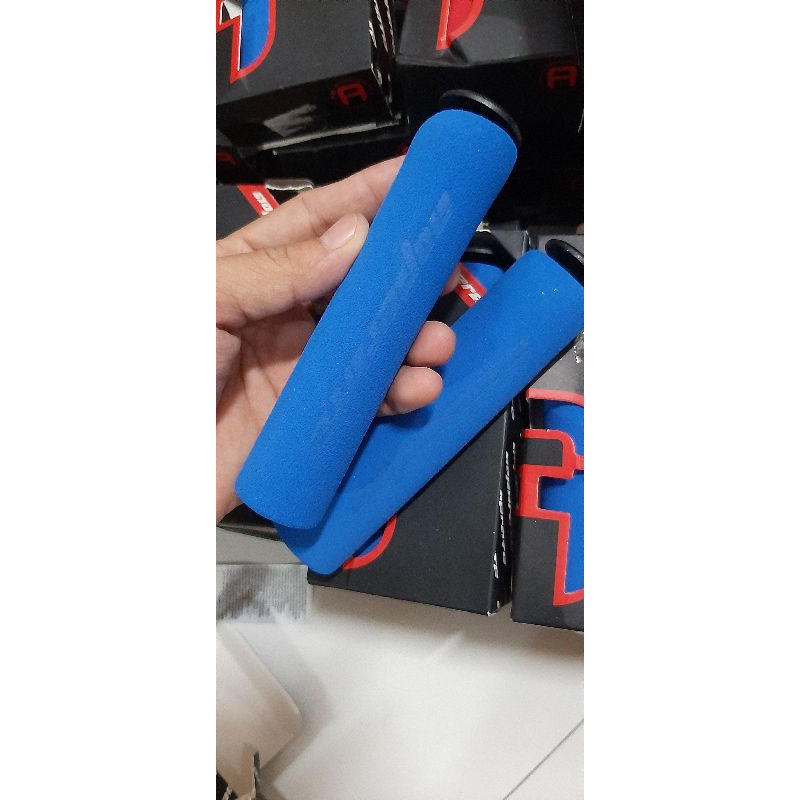 FOAM GRIPS with barend plug Shopee Philippines