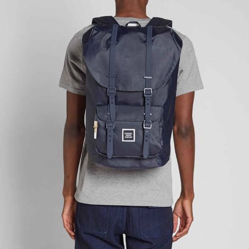 Herschel little america studio best sale