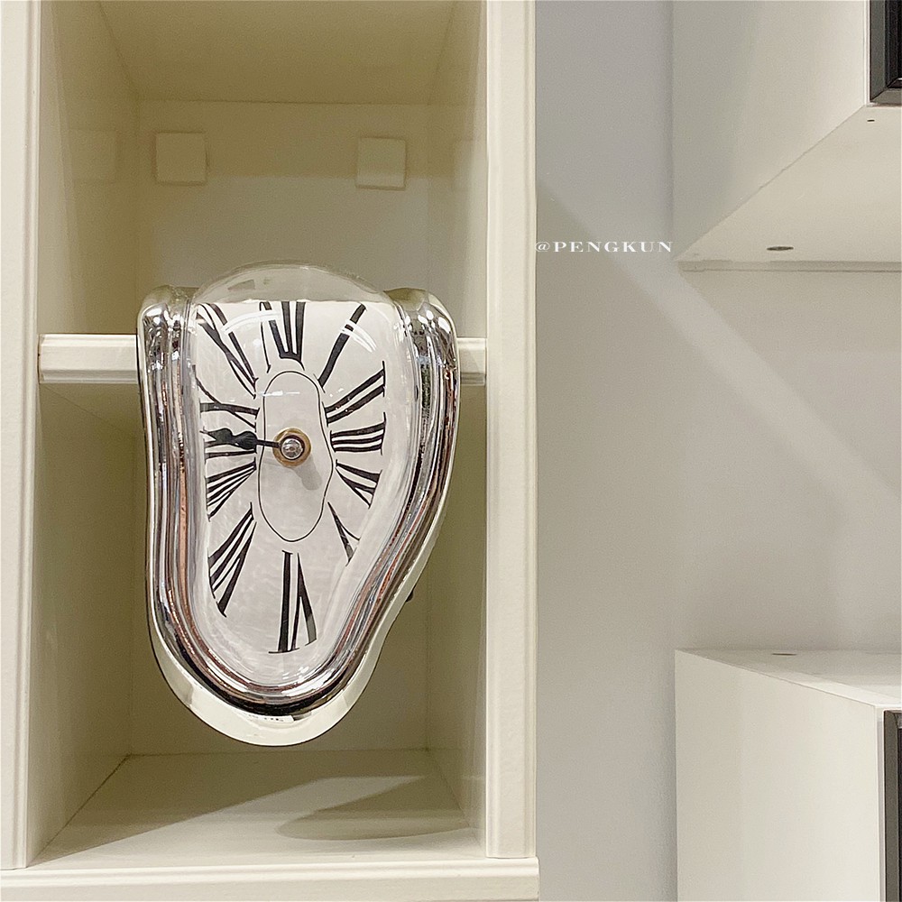 Creative Twisted Clock Melting Clock Home Table Corner Decoration Clock ...