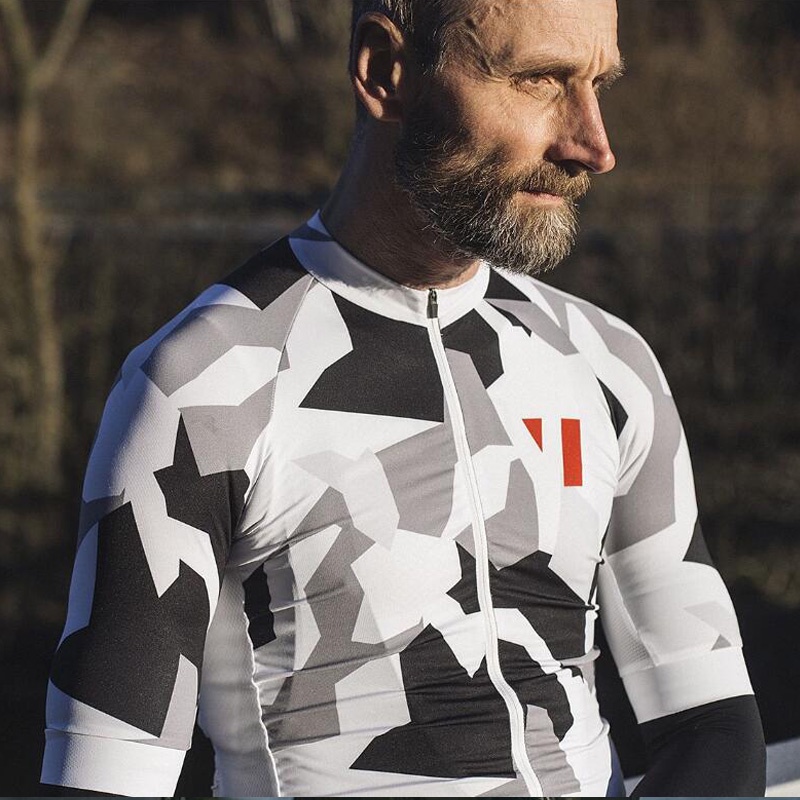 void cycling clothing