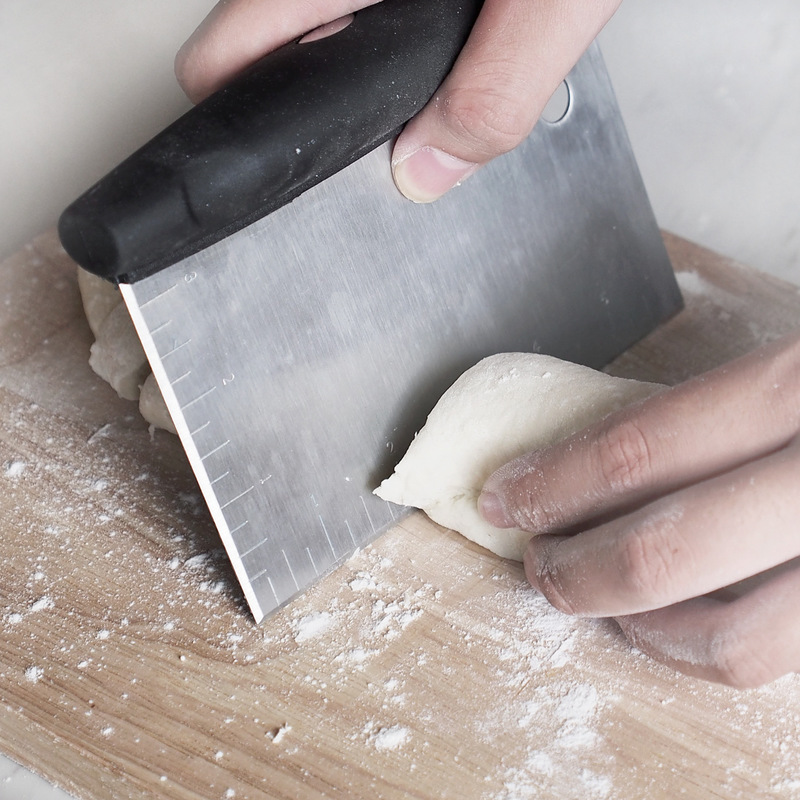 What Is a Dough Cutter? (with pictures)