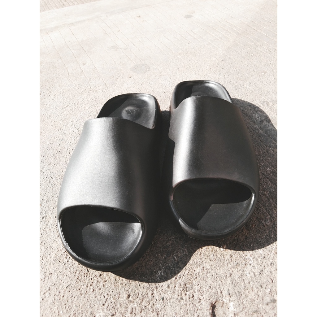 ADIDAS YEEZY SLIDES UNISEX Shopee Philippines
