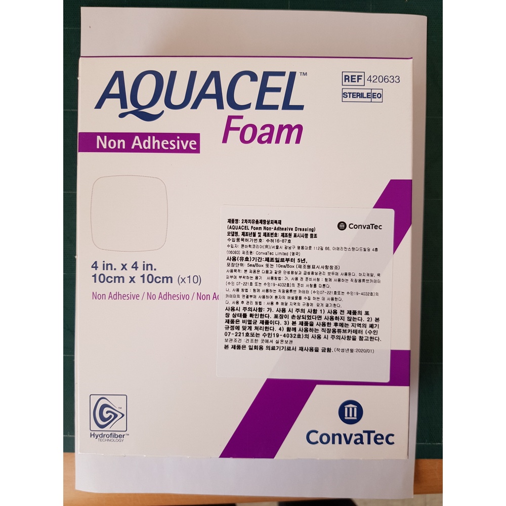 Convatec Aquacel Foam Non Adhesive Dressing 10cm x 10cm 420633 (Box