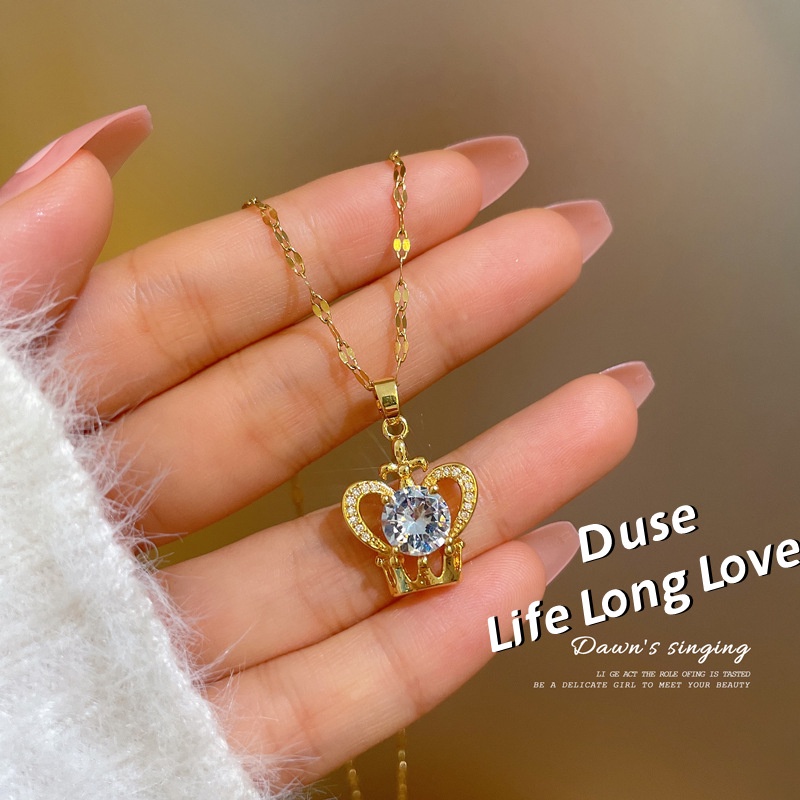 DUSE 18k Gold Fashion Jewelry Crown Diamond Necklaces Crystal Heart Pendant  Necklace For Women Ins Next Red Clavicle Chain