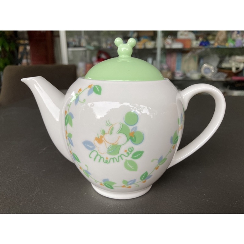 Japan surplus Disney Minnie white ceramic teapot in greenblue leaves