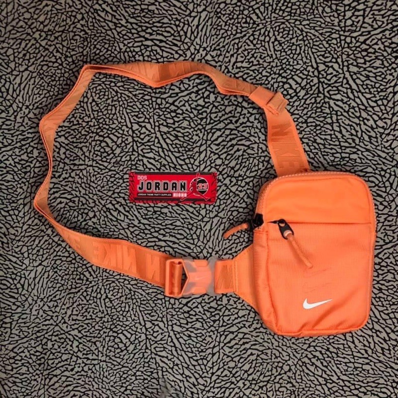 Orange nike outlet bag