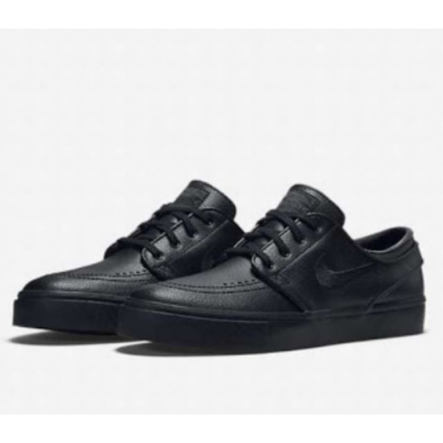 Nike janoski cheap triple black