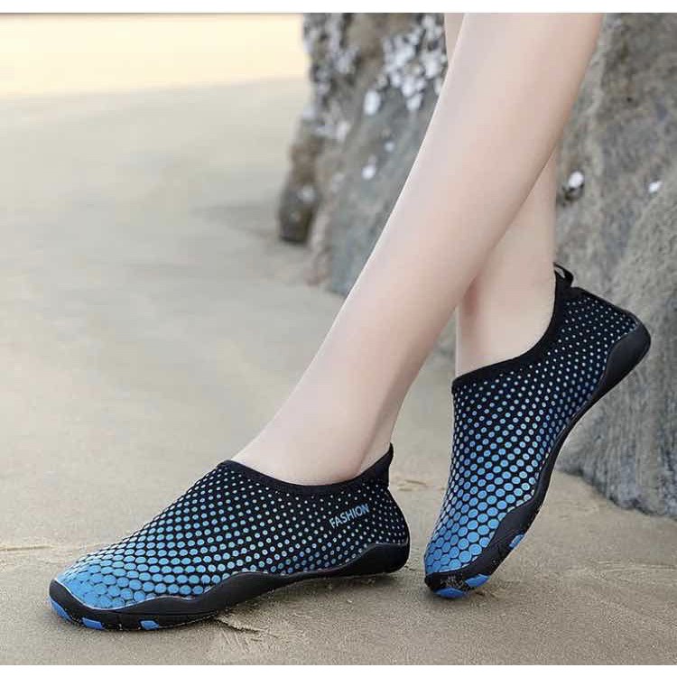 Aqua shoes Summer Unisex No-Slip Sand Prevention Rubber Beach Shoes Men ...