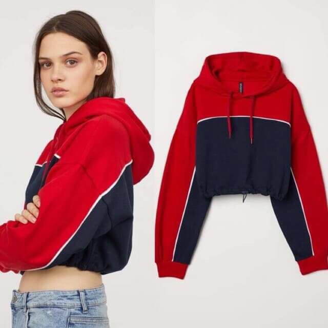 Crop top sweaters online with hoodie