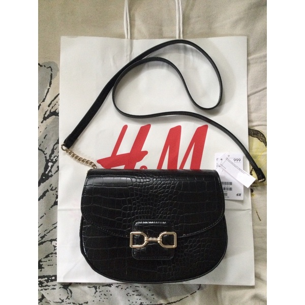 H&m store sling bag