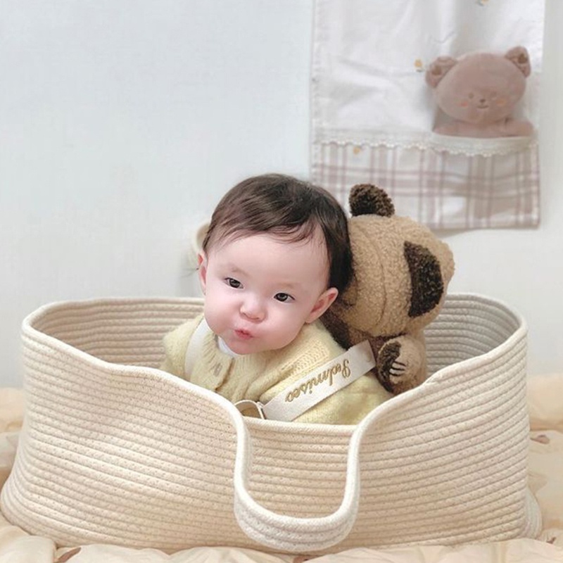 Baby hot sale basket sleeping