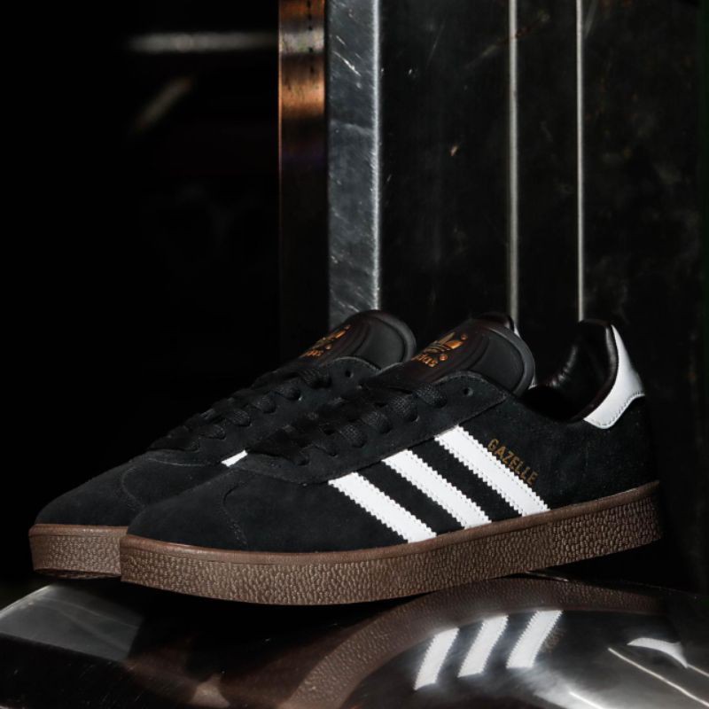 Adidas GAZELLE BLACK WHITE GUM SOLE | Shopee Philippines