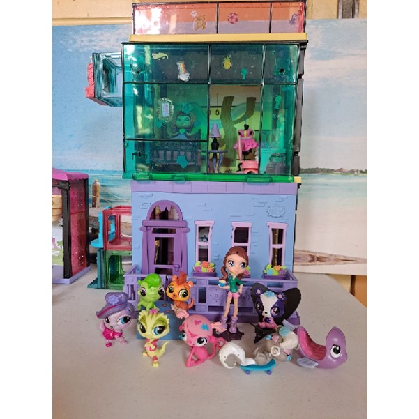 Littlest pet deals shop dollhouse