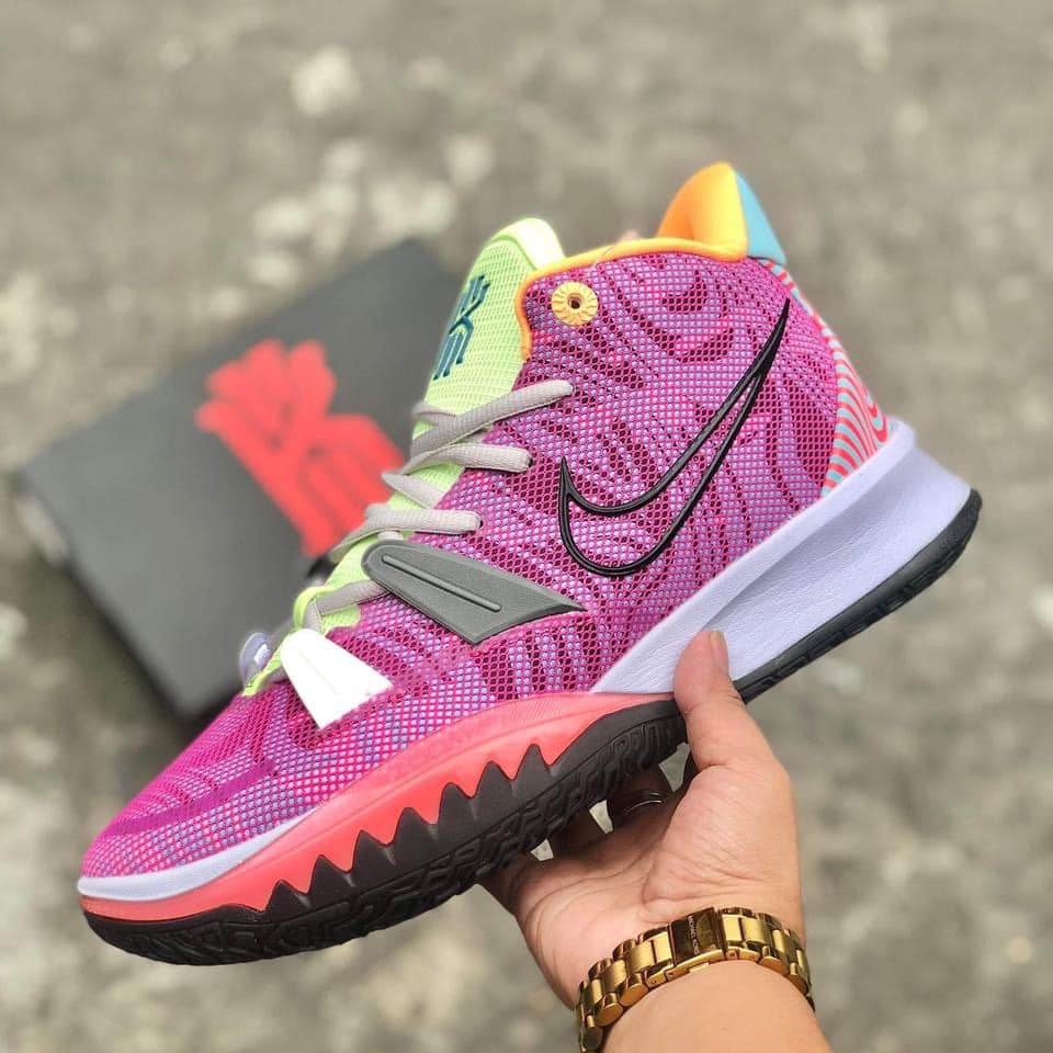 Kyrie laces outlet