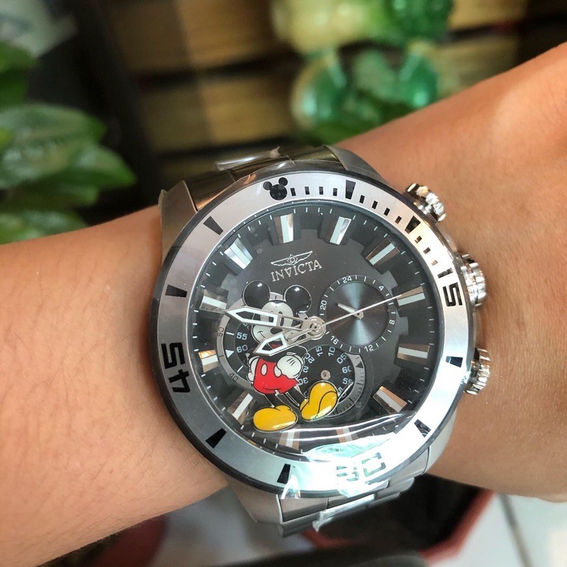 Limited edition store invicta mickey mouse