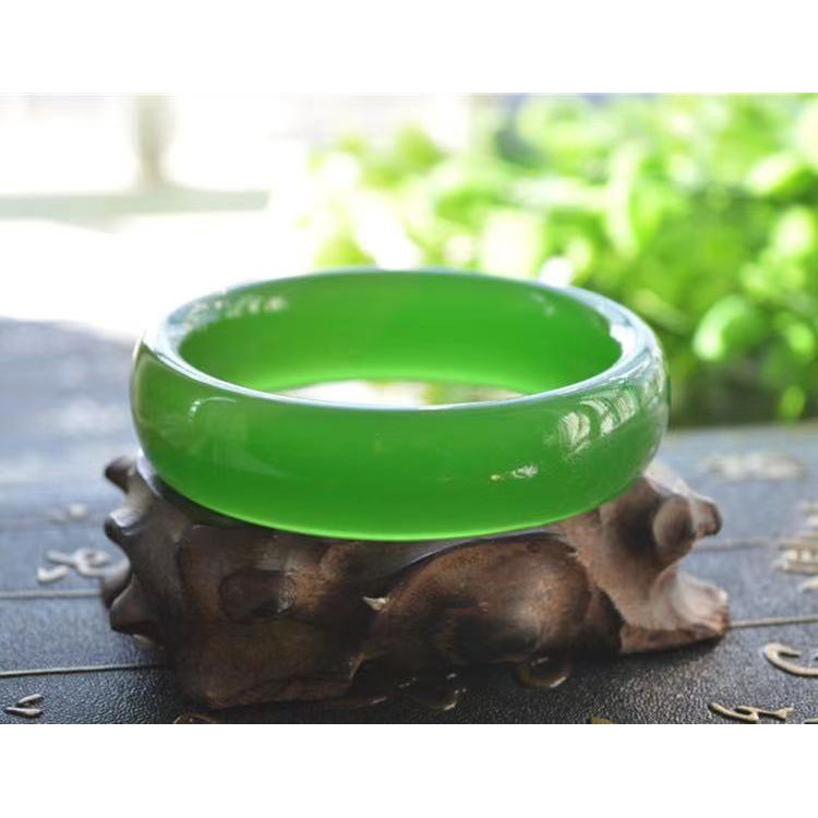 Beautiful Green popular Jade bangle bracelet