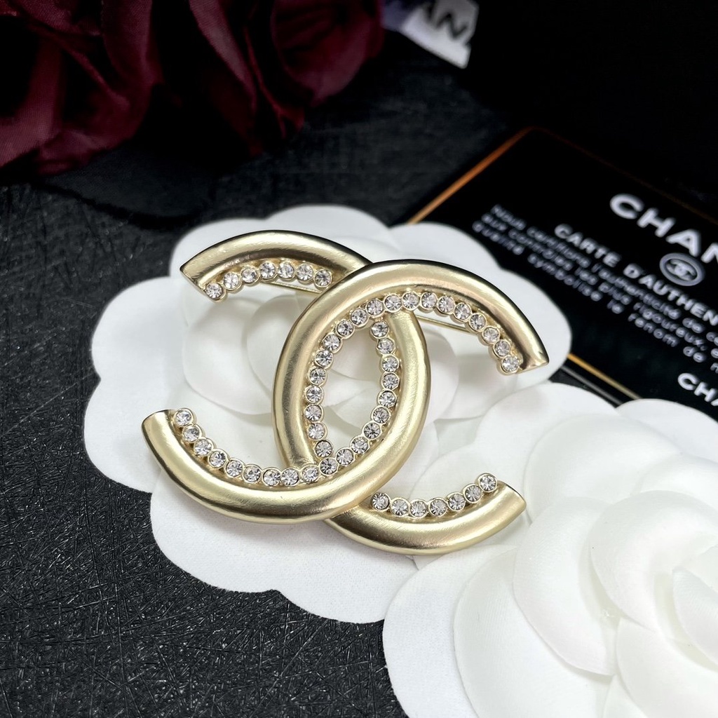 CHANEL diamond inlaid letter Brooch Shopee Philippines