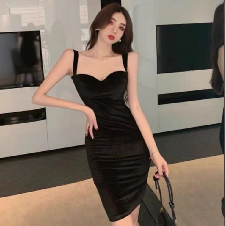 French style high-end retro suspender backing with evening dress sexy ...