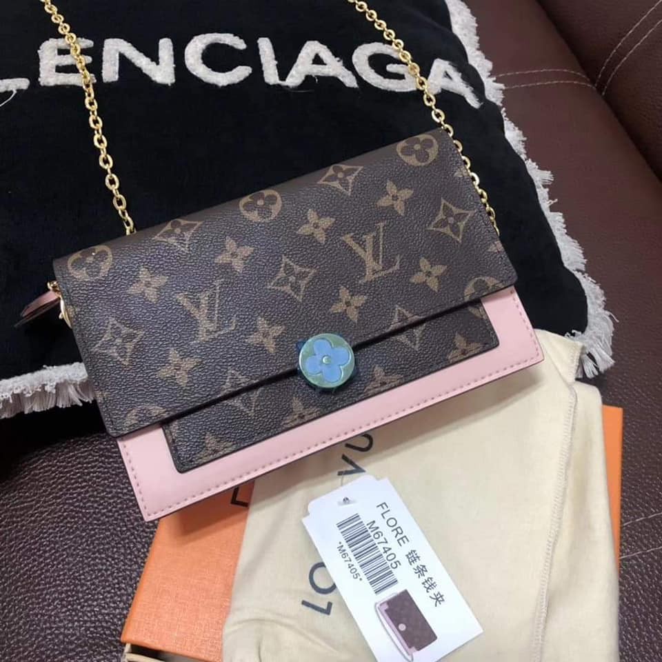 Louis Vuitton Rose Ballerine Monogram Canvas Flore Chain Wallet