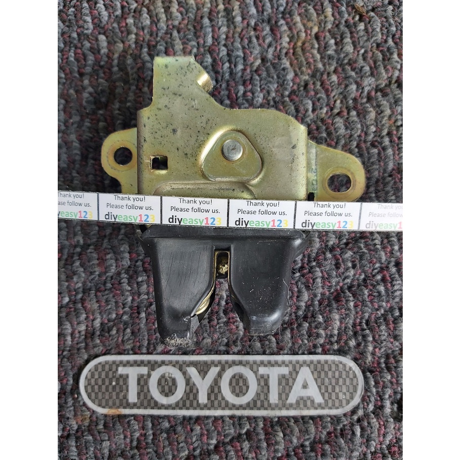 Toyota Corolla AE111 Trunk Latch and Key Barrell 19982004 Shopee