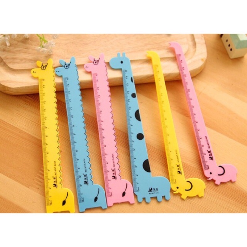 Giraffe-shaped ruler 15cm long (random, no pattern selected) | Shopee ...