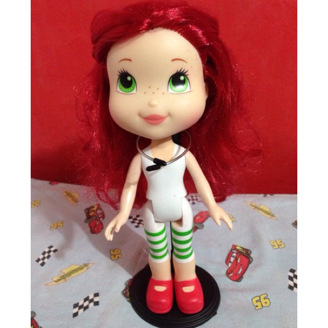 Hasbro strawberry shortcake dolls clearance