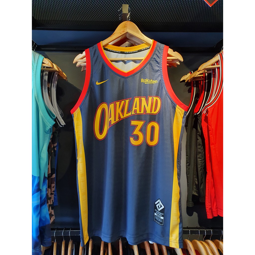 Curry Oakland City Jersey 2021 sz44, Men's Fashion, Activewear on