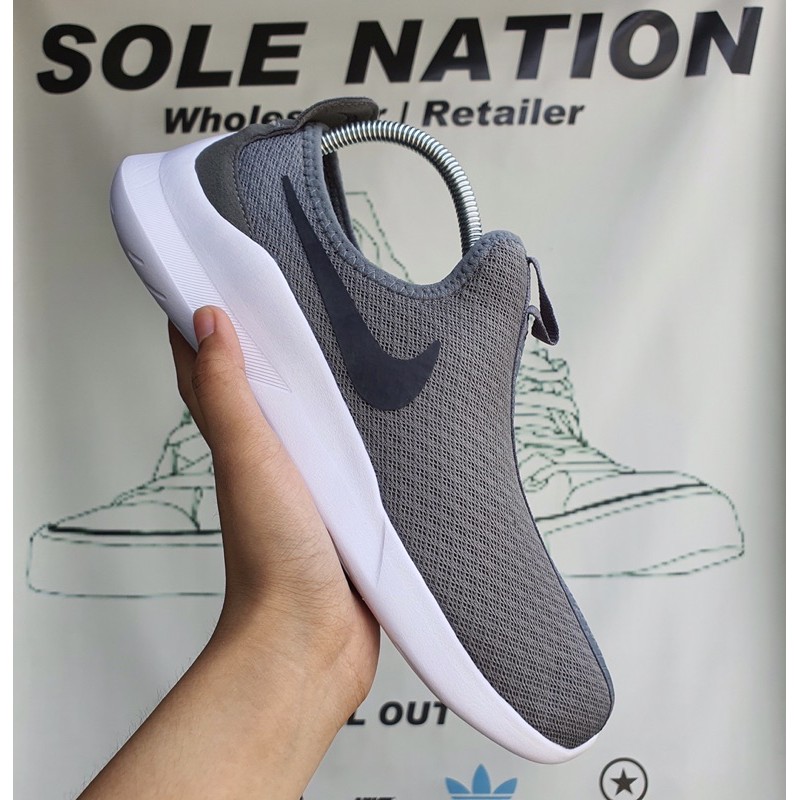 Nike viale slip sale