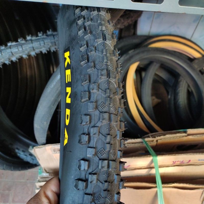 Gomma Butile Vee BU326FF4812A Camera D'aria Per Bici 26 Pollici - Vee Tire Co. 26x2.10, Valvola Presta 48 Mm - Gomma Butile Ricambio Camera D'aria Bicicletta 26 - Foto 14