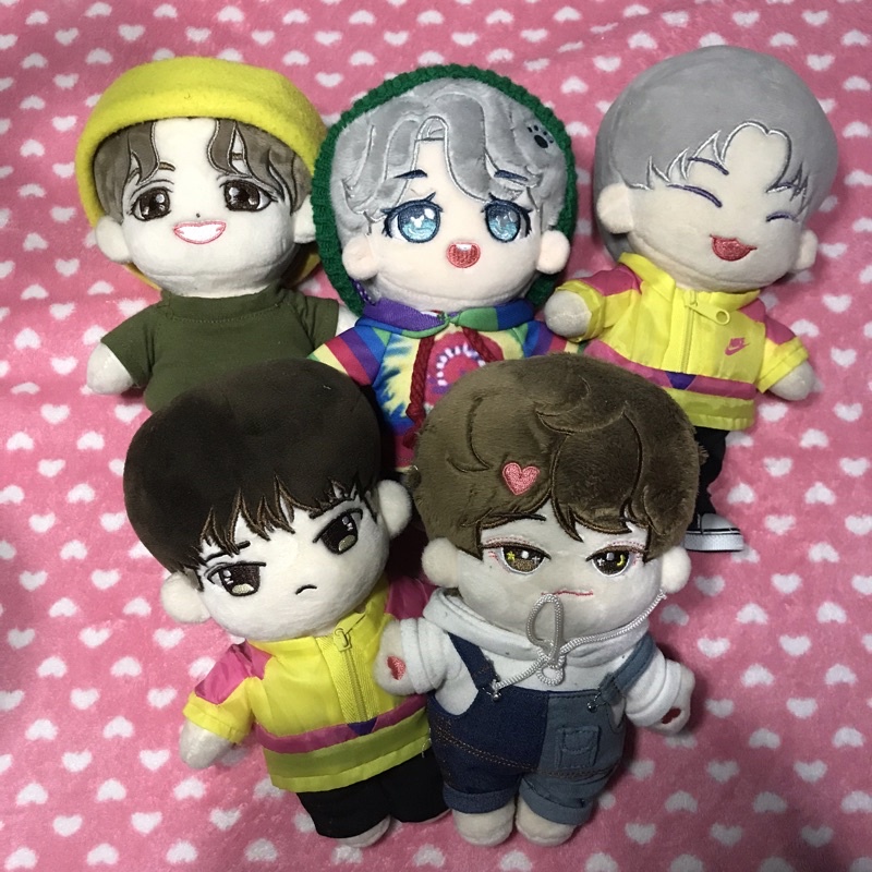 Seventeen plush clearance dolls