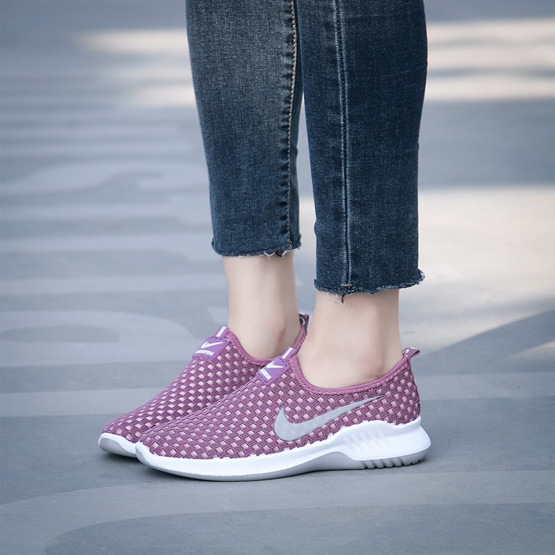 Womens nike shoes hot sale slip on